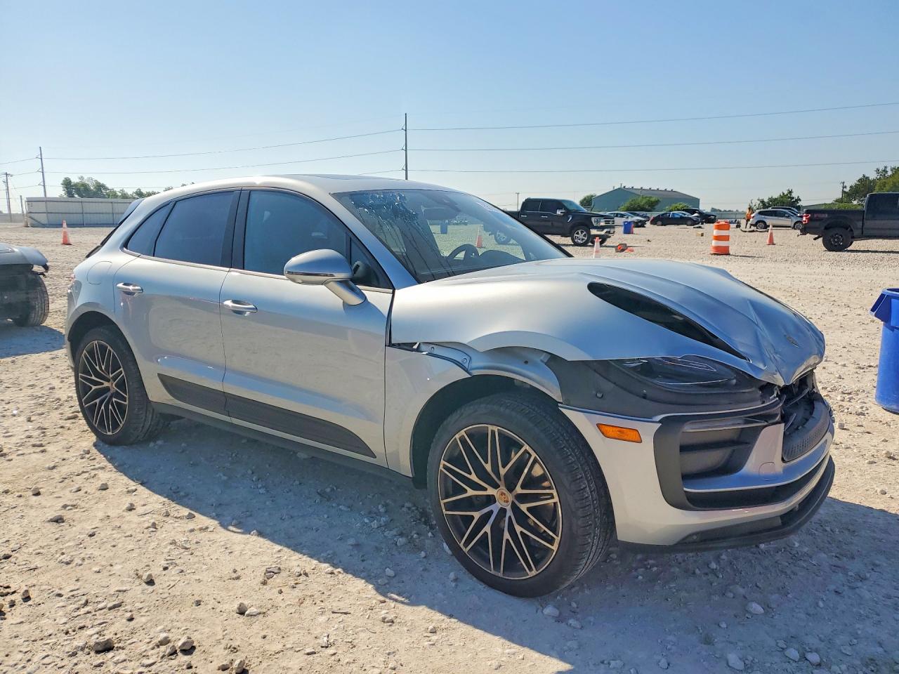 Porsche Macan Base