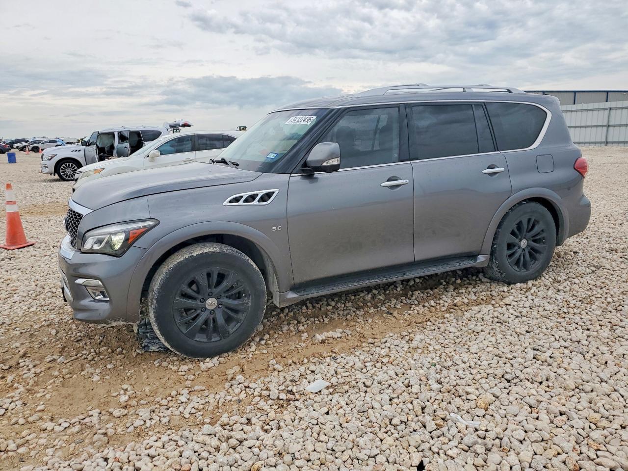 Salvage INFINITI Qx Image