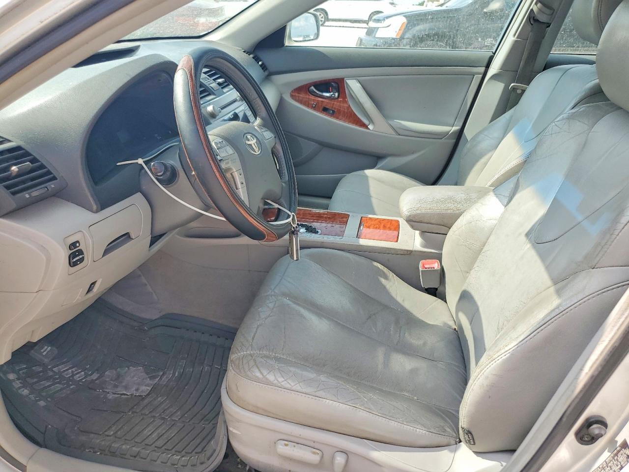 Toyota Camry Xle