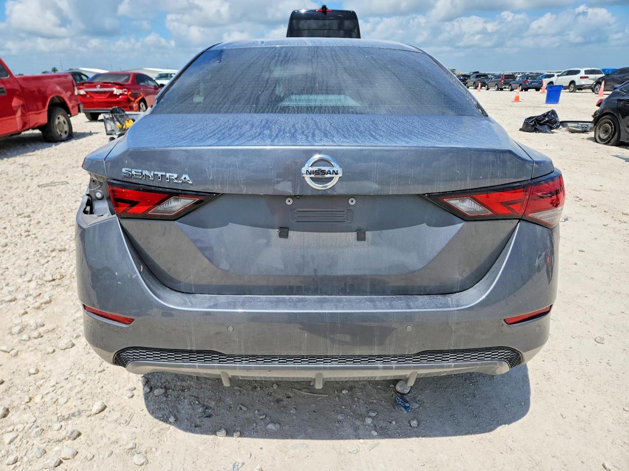 Nissan Sentra S