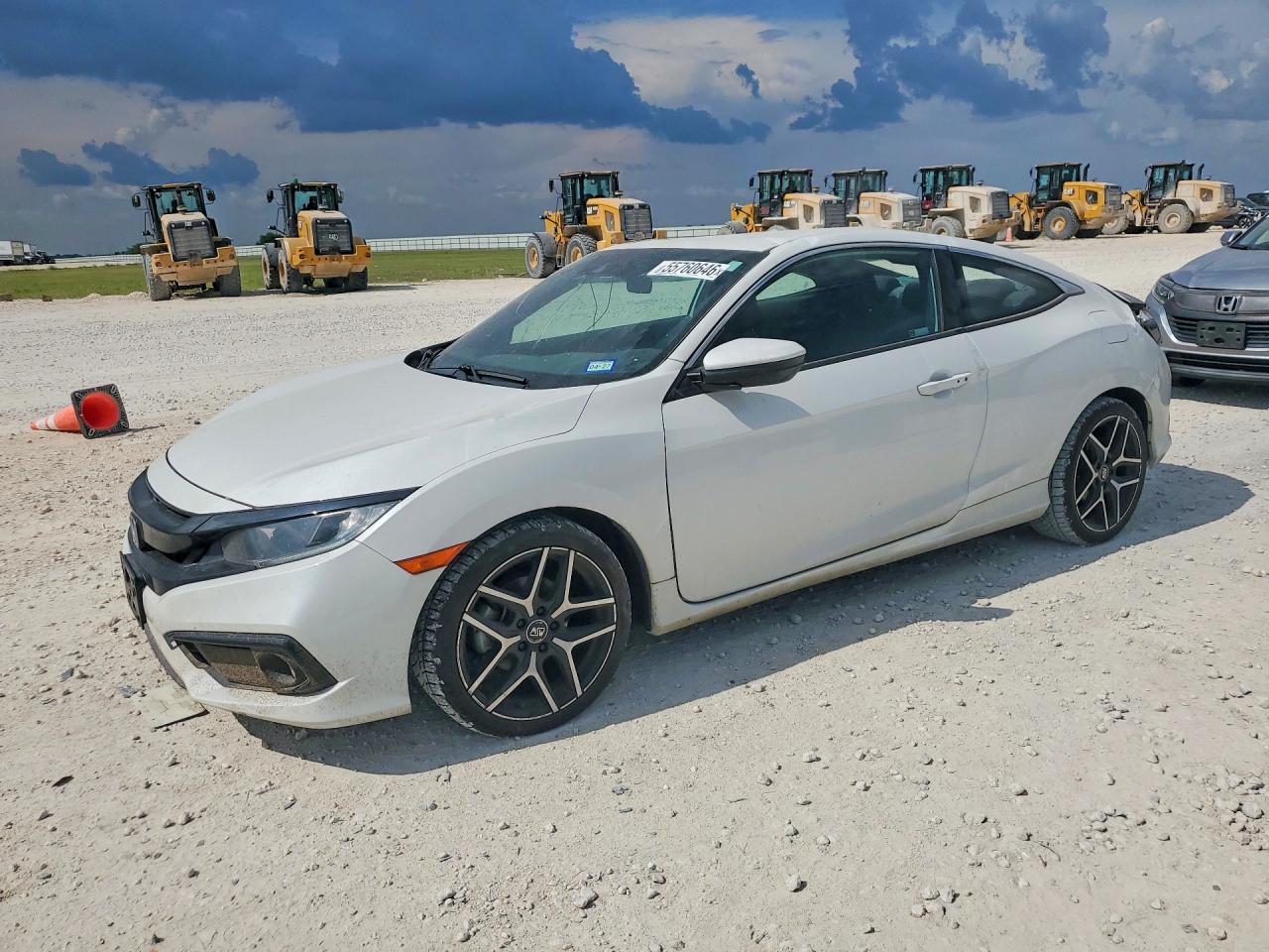 Salvage Honda Civic Image