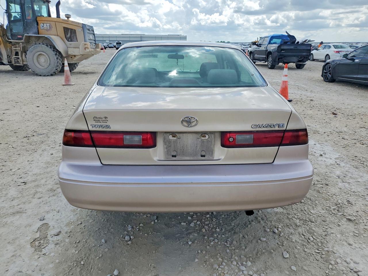 Toyota Camry Le