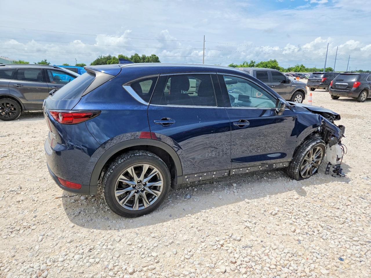 Mazda Cx Signature