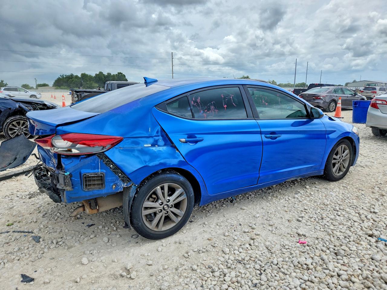Hyundai ELANTRA Value Edition