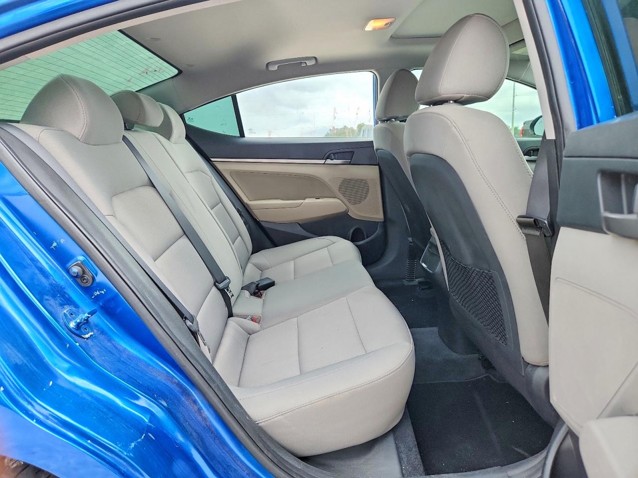 Hyundai ELANTRA Value Edition
