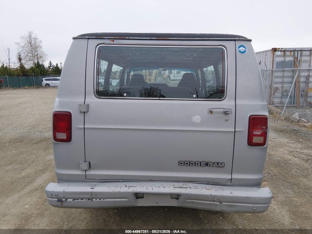 Dodge Ram Wagon B250