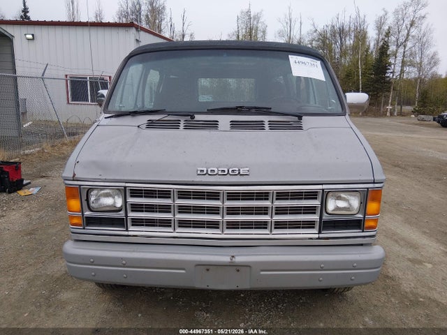 Dodge Ram Wagon B250