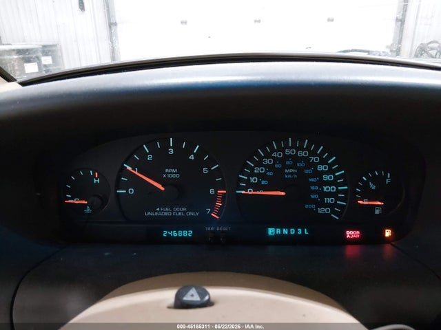 Chrysler Town & Country Lxi