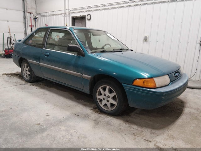 Salvage Ford Escort Image