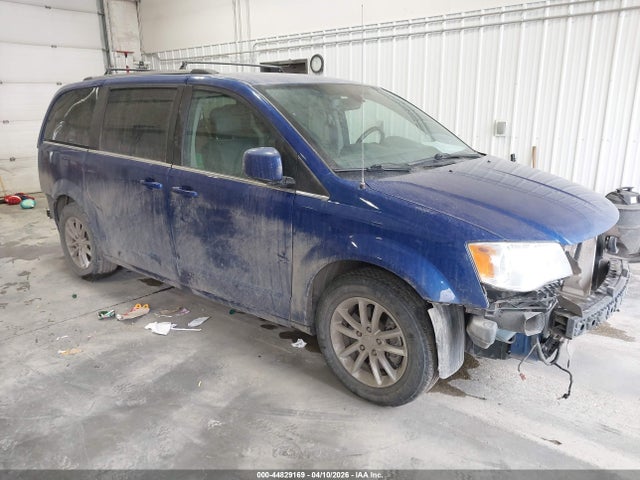Salvage Dodge Grand Caravan Image