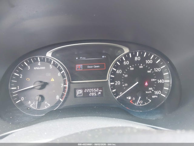 Nissan Pathfinder S