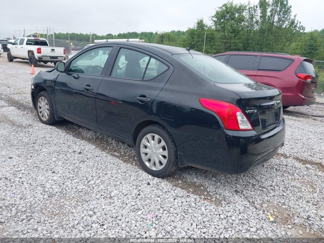 Nissan Versa 1.6 S