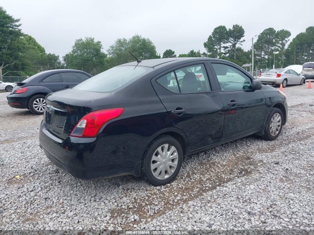Nissan Versa 1.6 S