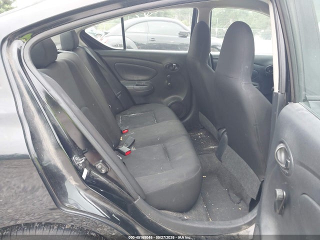 Nissan Versa 1.6 S