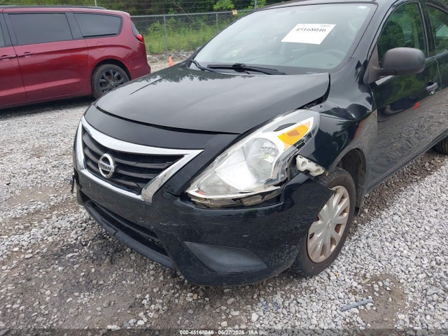 Nissan Versa 1.6 S