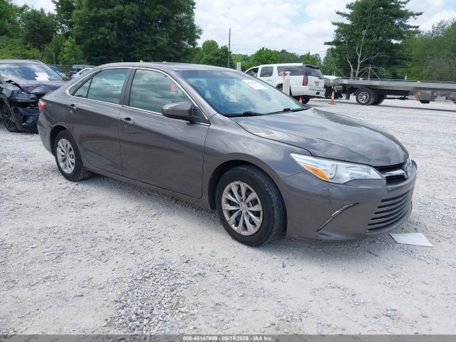 Salvage Toyota Camry Image