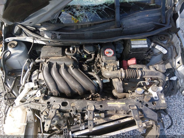 Nissan Versa 1.6 S