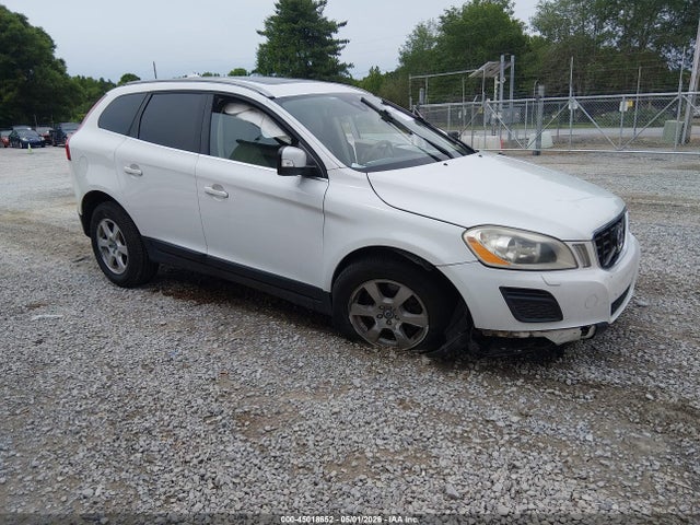 Salvage Volvo XC60 Image