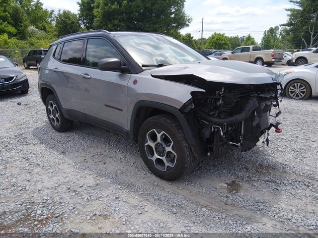 Salvage Jeep Compass Image