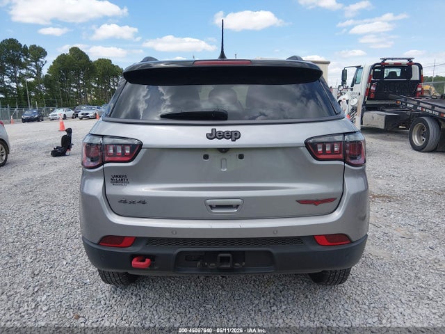 Jeep Compass Trailhawk 4x4