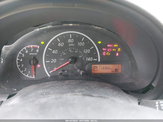 Nissan Versa 1.6 S+