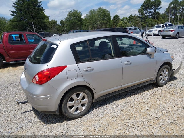 Nissan Versa 1.8s