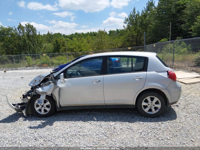 Nissan Versa 1.8s