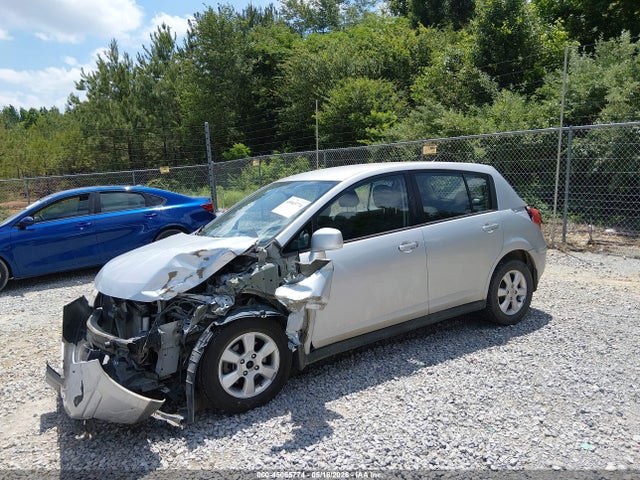 Nissan Versa 1.8s