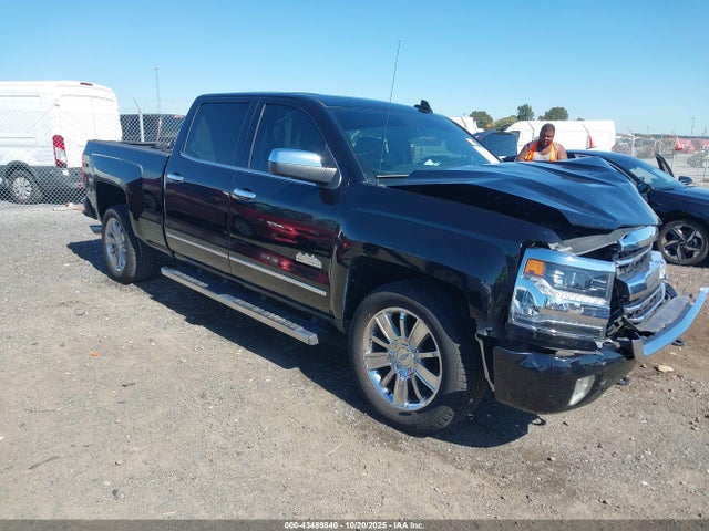 Salvage Chevrolet Silverado 1500 Image