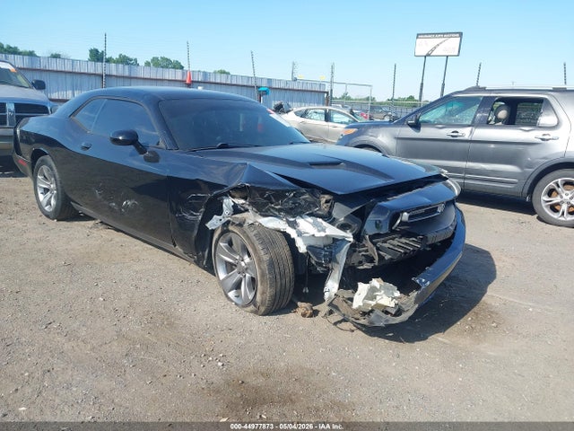 Salvage Dodge Challenger Image