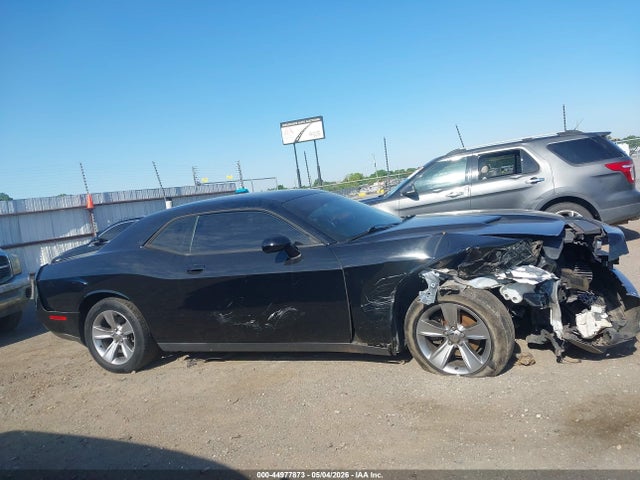 Dodge Challenger Sxt