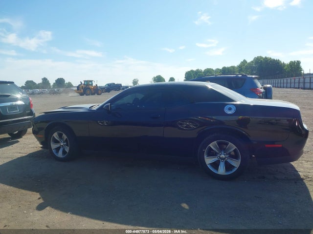 Dodge Challenger Sxt