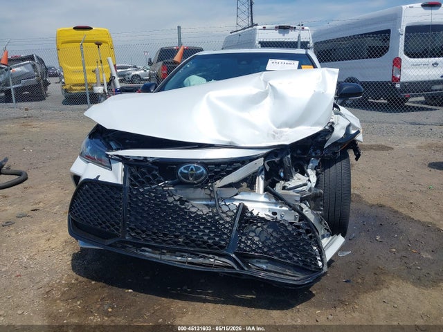 Toyota Avalon Xse