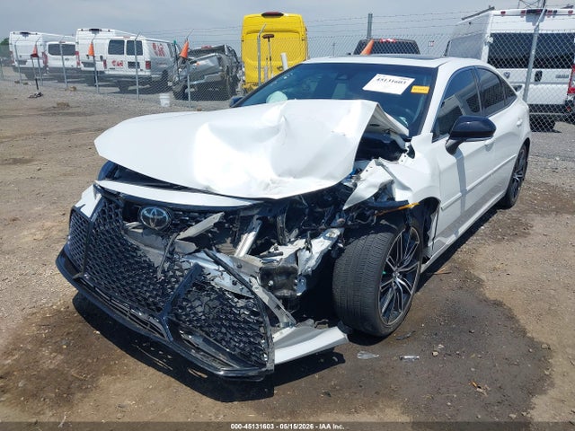 Toyota Avalon Xse