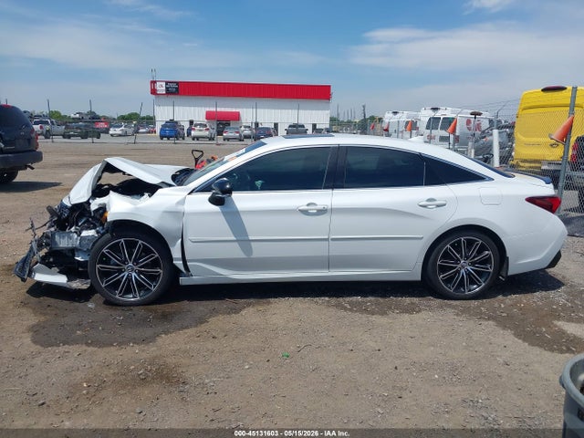 Toyota Avalon Xse