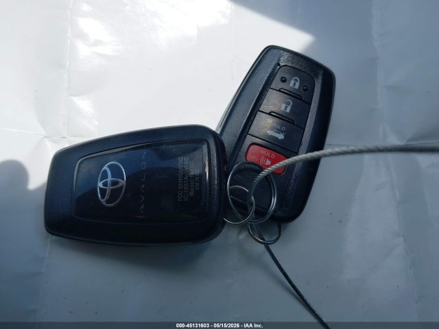 Toyota Avalon Xse
