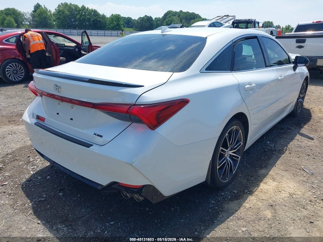 Toyota Avalon Xse