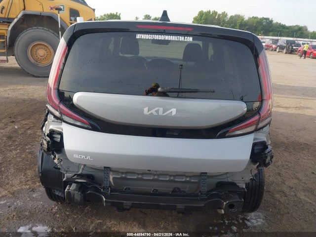 Kia Soul Lx