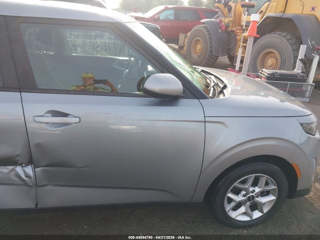 Kia Soul Lx