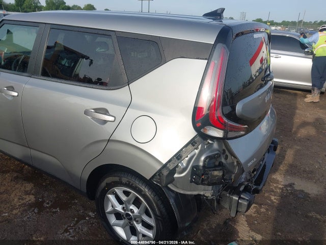 Kia Soul Lx