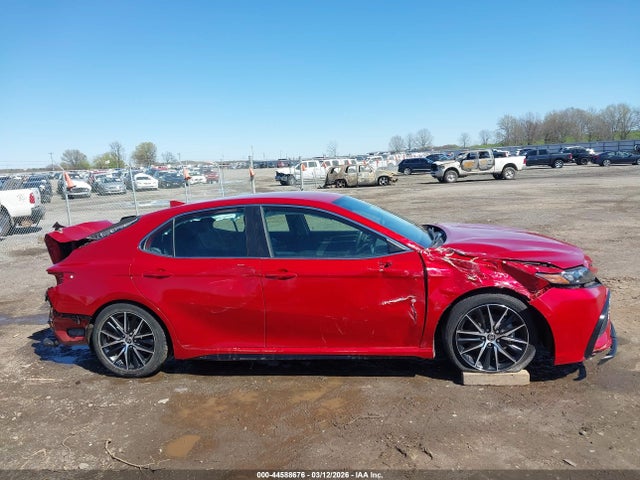 Toyota Camry Se