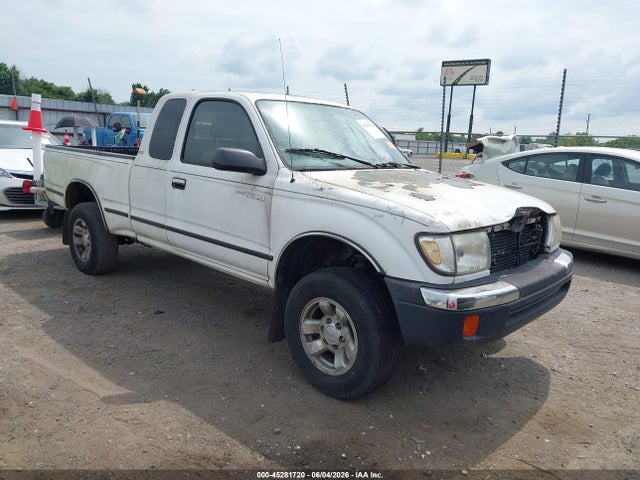 Salvage Toyota Tacoma Image