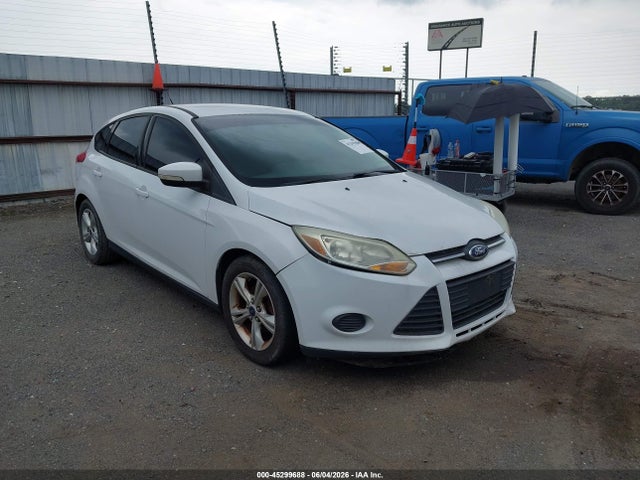 Salvage Ford Focus Image