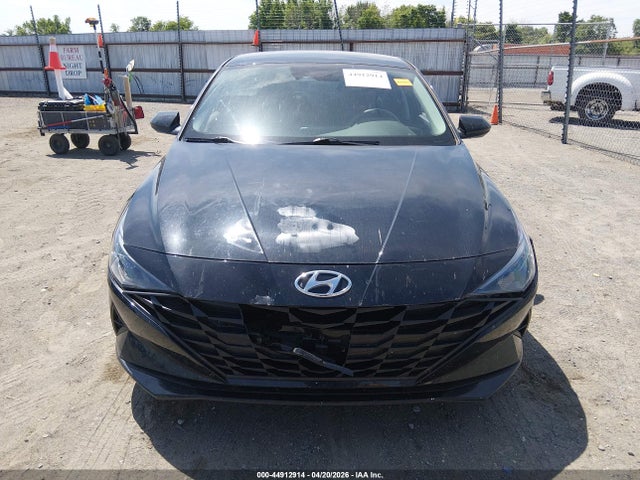 Hyundai ELANTRA Sel