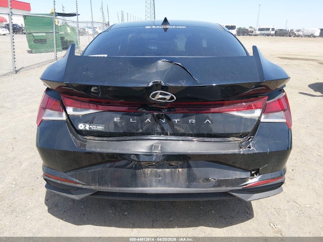 Hyundai ELANTRA Sel