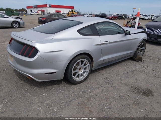 Ford Mustang V6