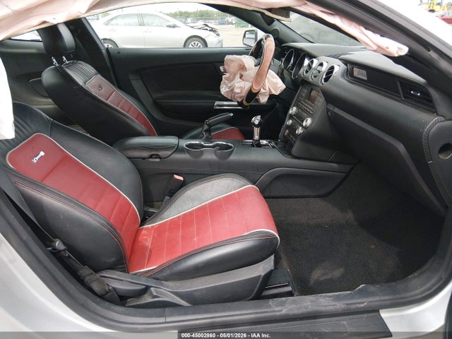 Ford Mustang V6