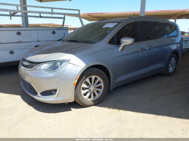 Chrysler Pacifica Touring L