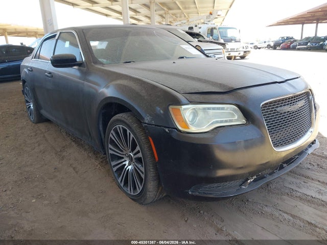 Salvage Chrysler 300 Image