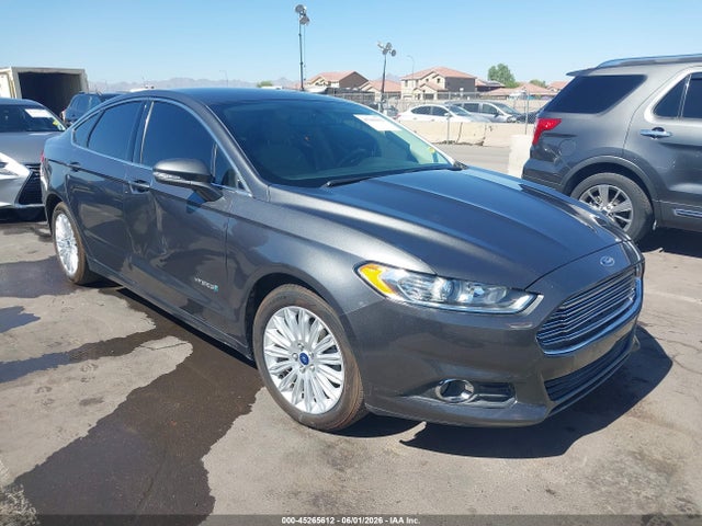 Salvage Ford Fusion Image